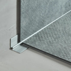 Discover our range of aluminium trim profiles for 5 mm LVT, ideal for stairs and exposed edges. These professional profiles offer a safe, stylish and long-lasting finish.