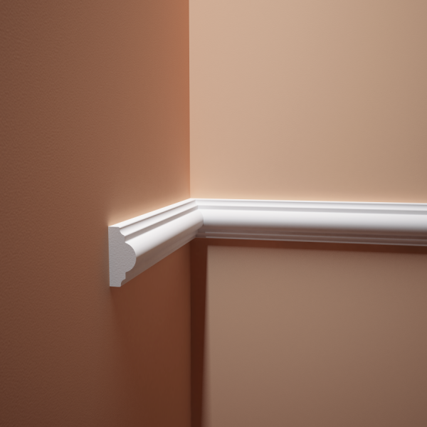 Wall Strip 40x18mm L= 2.44m White Smooth Matt Varnish Primer